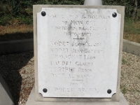 l-histoire-du-monument-aux-morts-est-dans-le-progres-!
