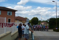 le-tour-de-l-ain-cyclo-est-passe-a-montcet-!