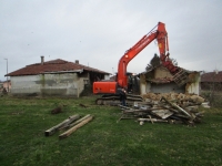 vers-la-croix-la-ferme-duclos-disparait-du-paysage