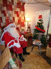 les-enfants-ont-remis-leur-lettre-au-pere-noel
